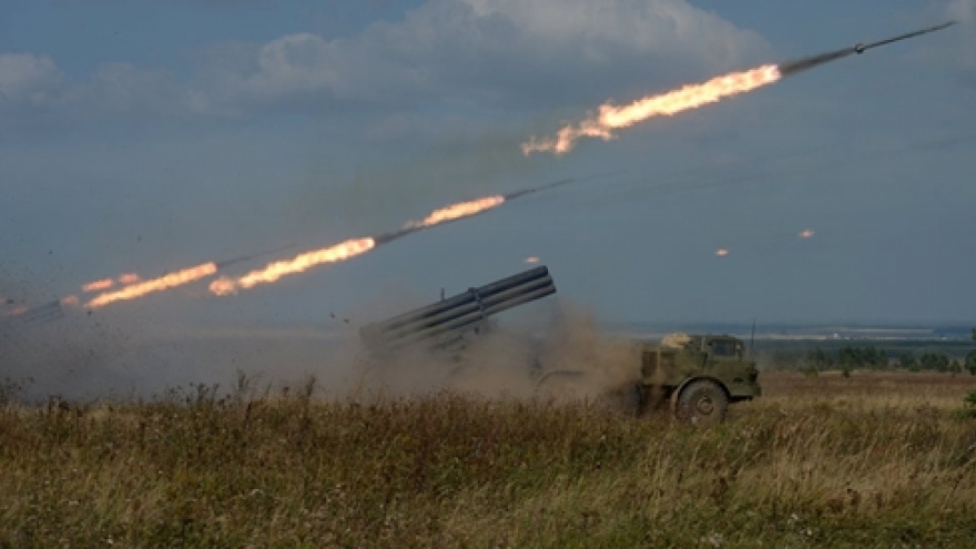Tiểu đoàn Azov của Ukraine khai hỏa lựu pháo Msta-B tại Bakhmut